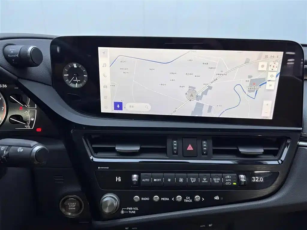 Lexus ES 2022 200 Premium Edition — миниатюра 25