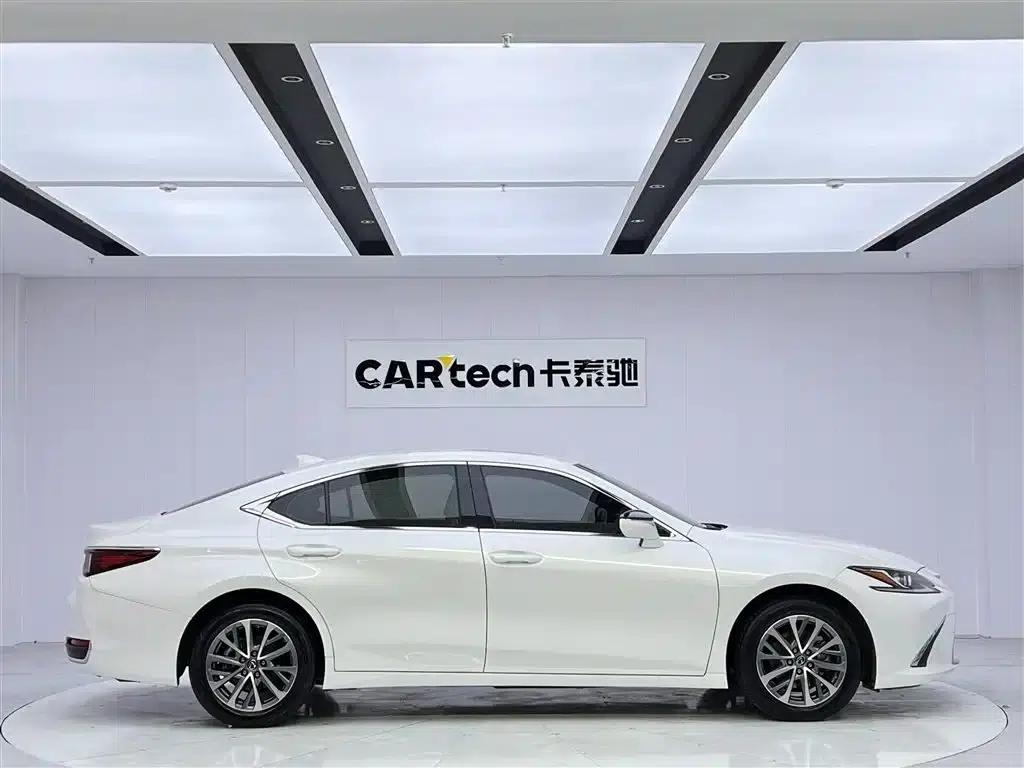 Lexus ES 2022 200 Premium Edition — миниатюра 4