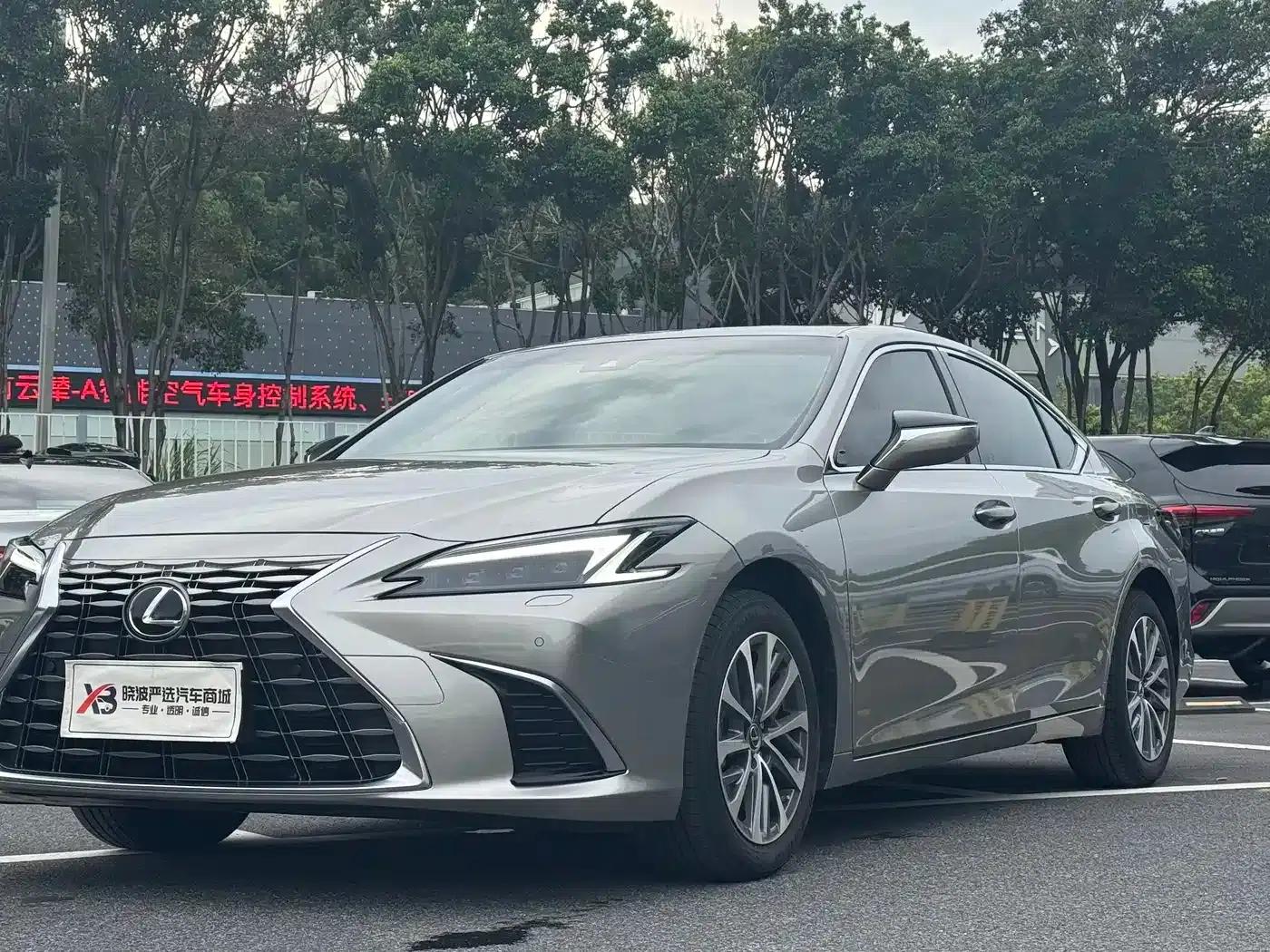 Lexus ES 2025 200 Premium Edition — миниатюра 1