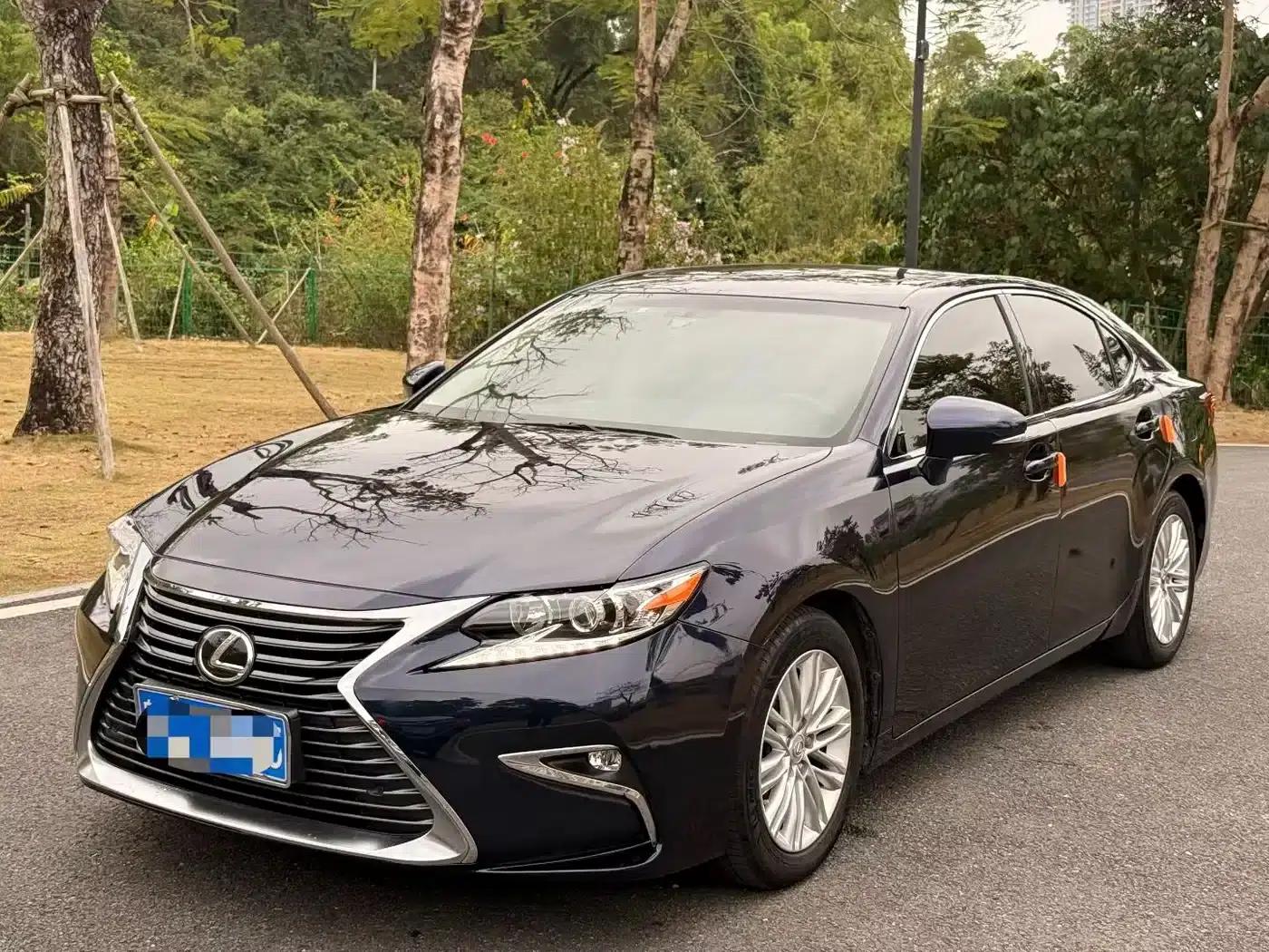 Lexus ES 2015 200 Elite Edition — миниатюра 1