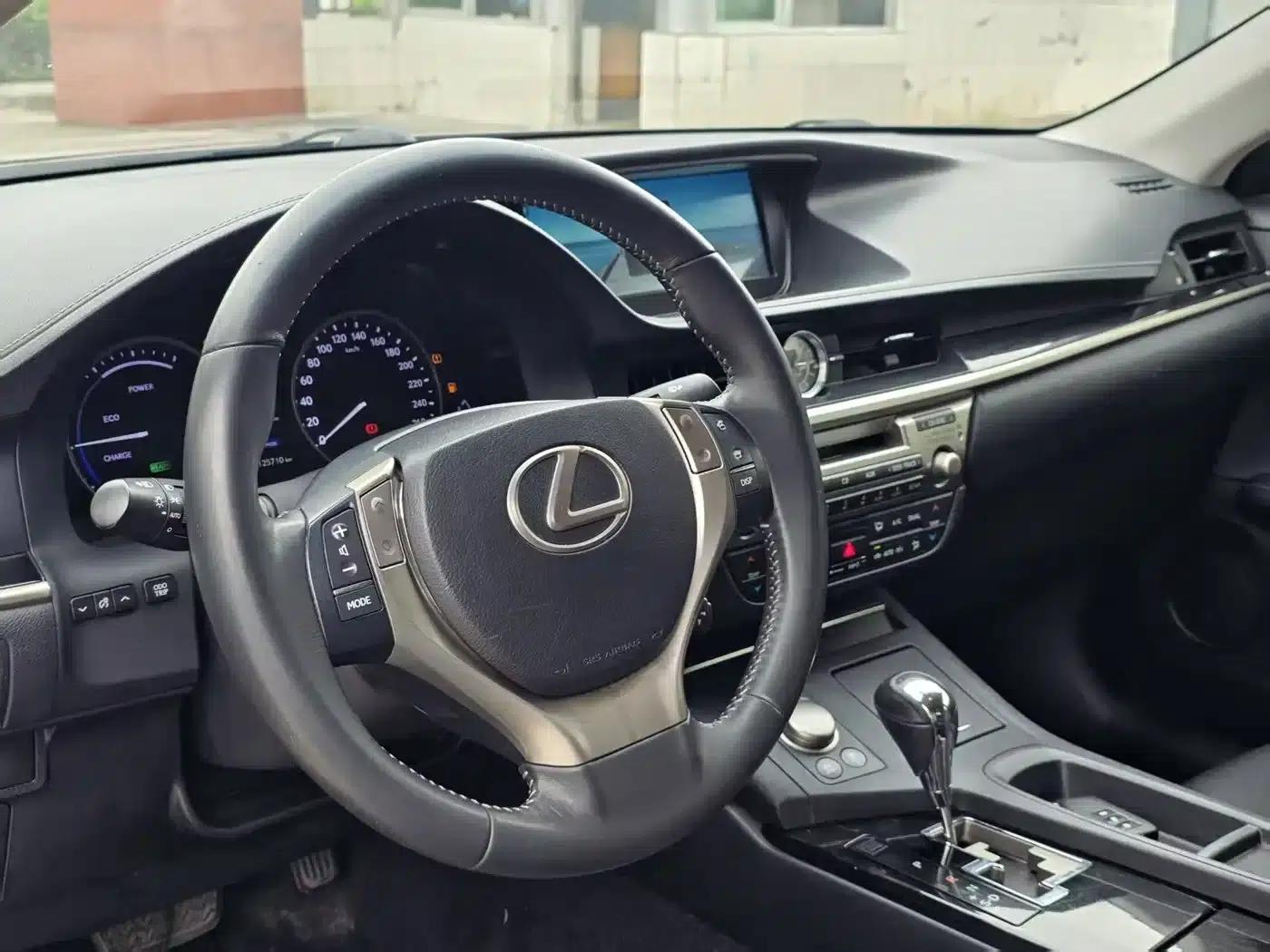 Lexus ES 2013 300h Elite Edition — миниатюра 7