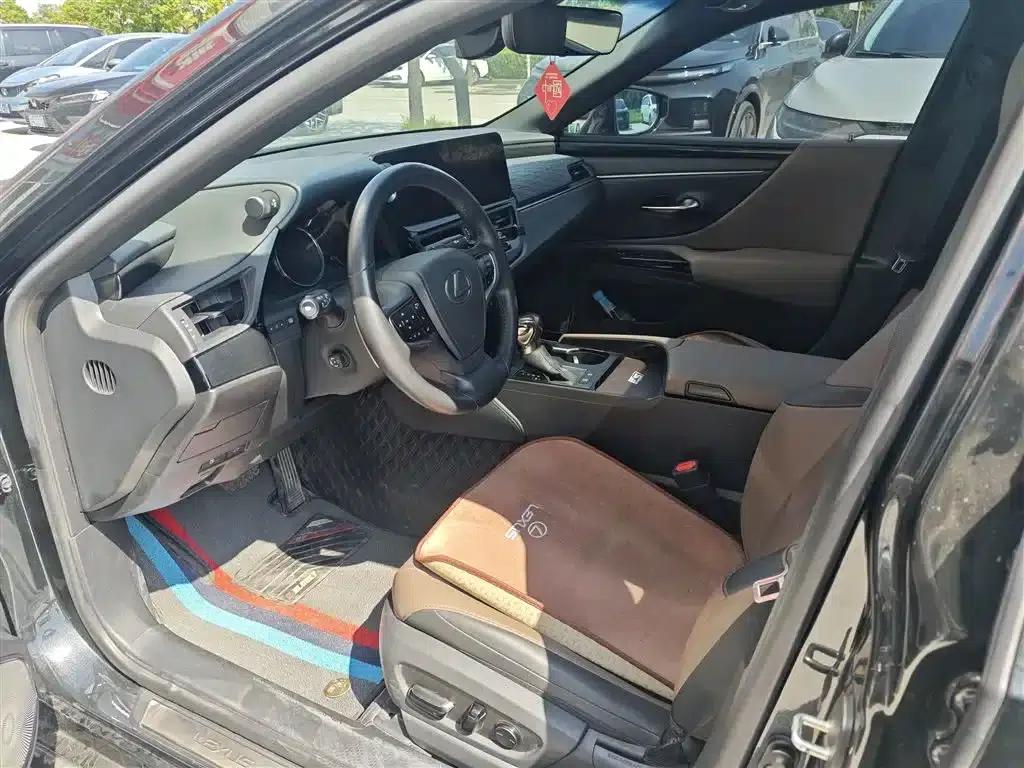 Lexus ES 2023 200 Premium Edition — миниатюра 5