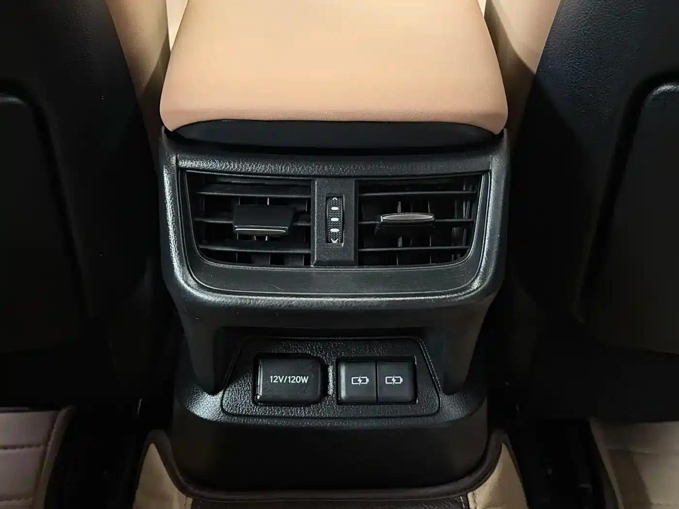 Lexus ES 2022 300h Premium Edition — миниатюра 18