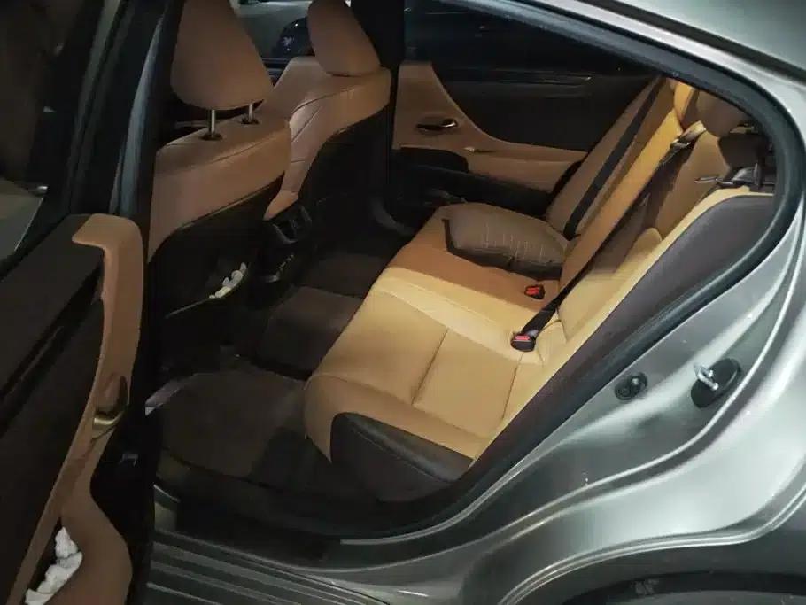 Lexus ES 2020 200 Excellence Edition — миниатюра 11