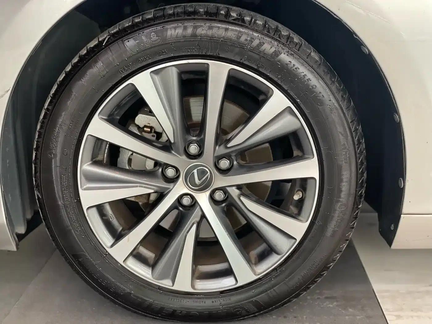 Lexus ES 2020 200 Excellence Edition — миниатюра 20
