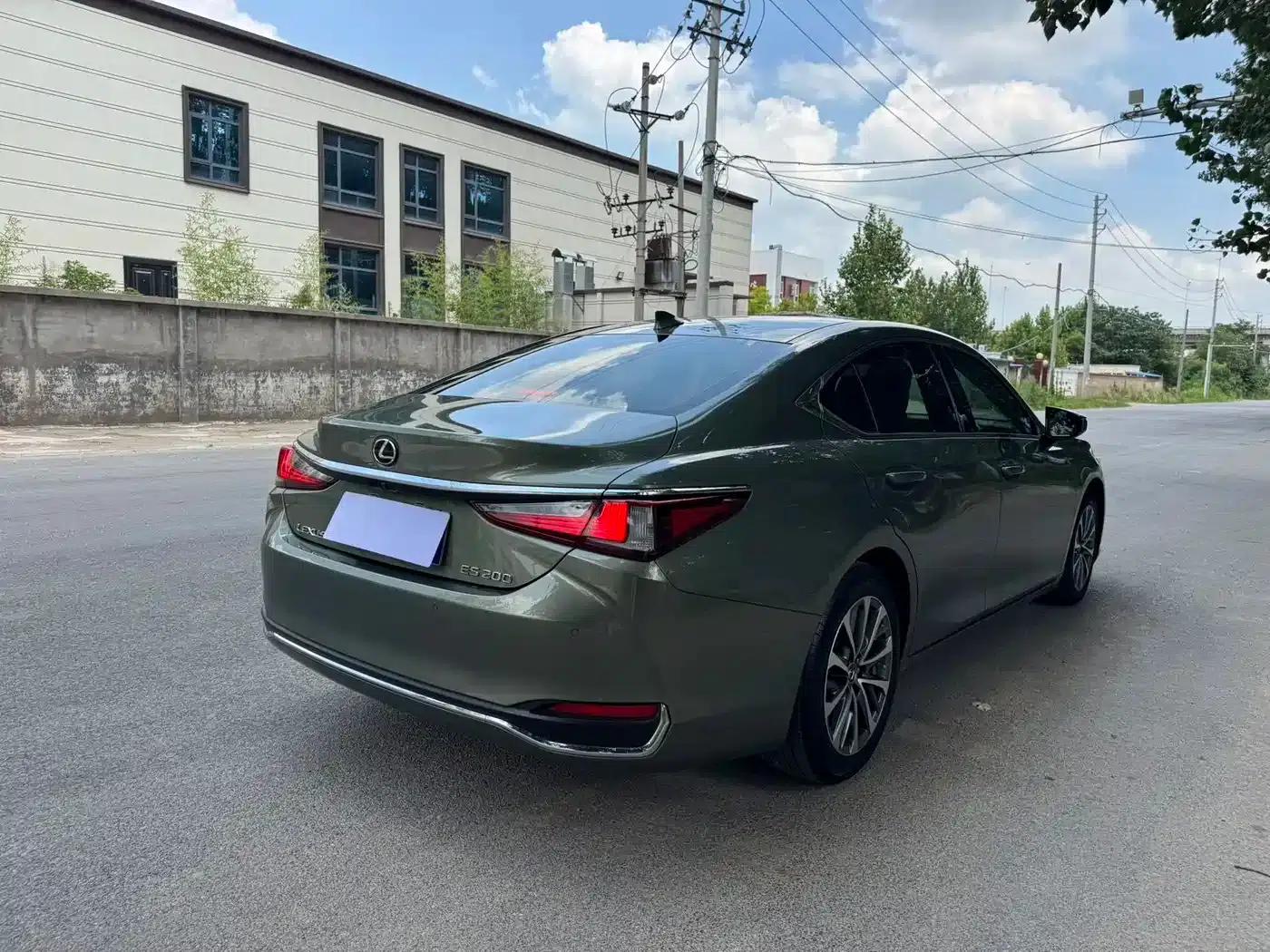 Lexus ES 2021 Model 200 Premium Edition — миниатюра 12