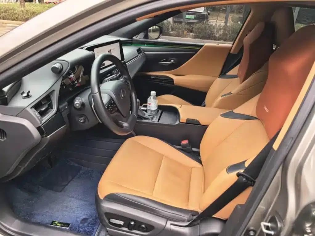 Lexus ES 2022 300h Premium Edition — миниатюра 7