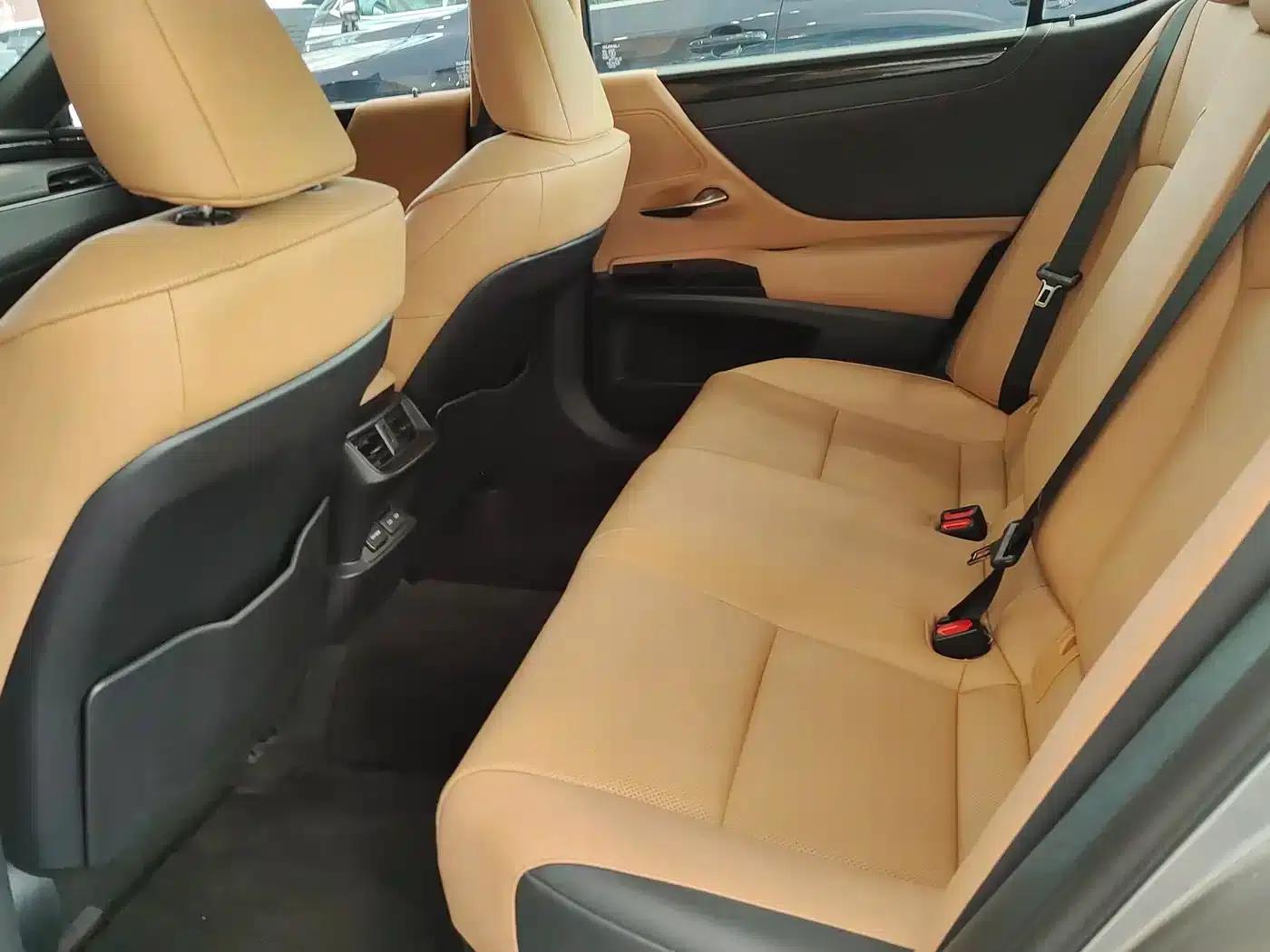 Lexus ES 2022 200 Premium Edition — миниатюра 14
