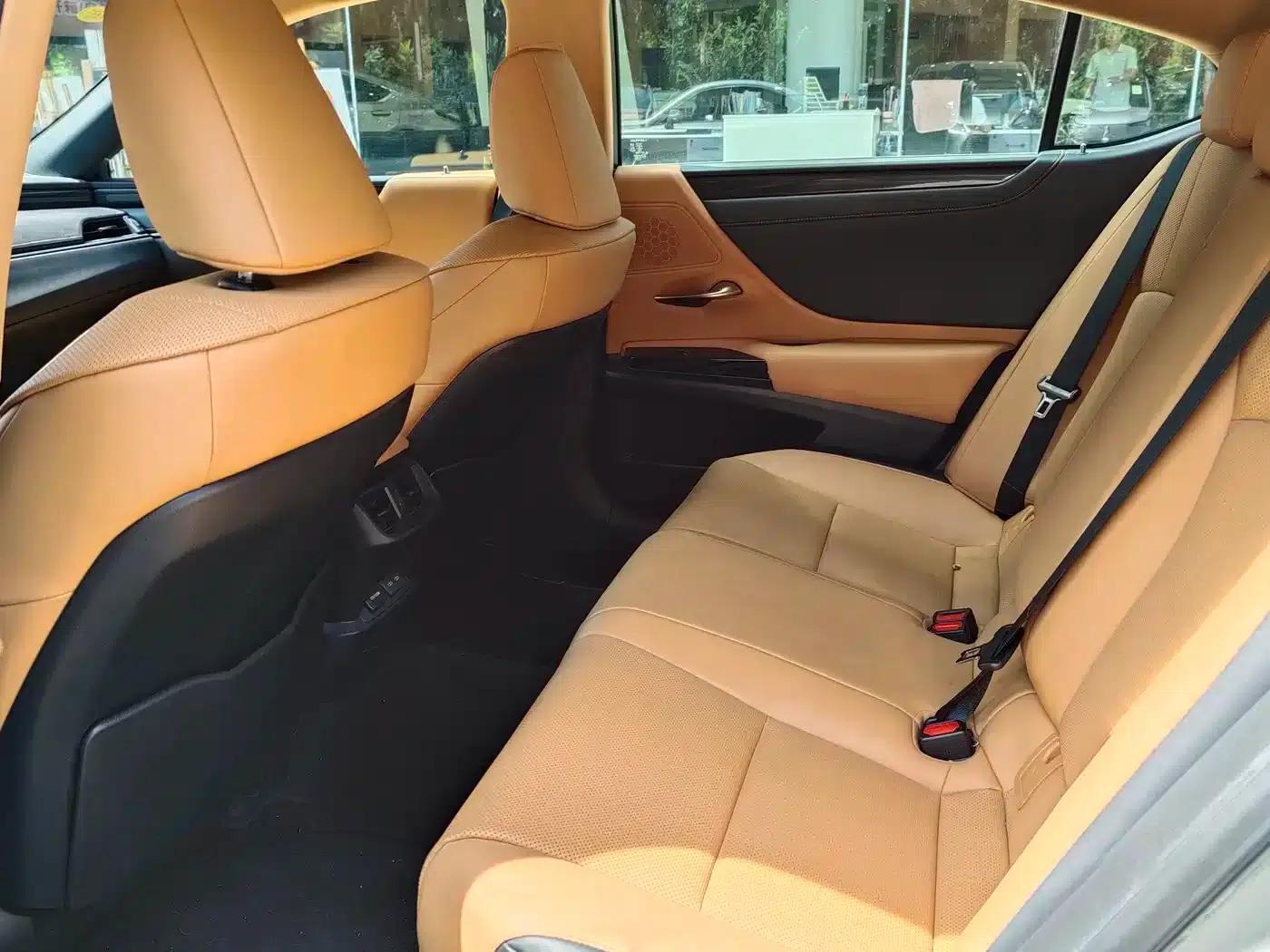 Lexus ES 2022 200 Premium Edition — миниатюра 5