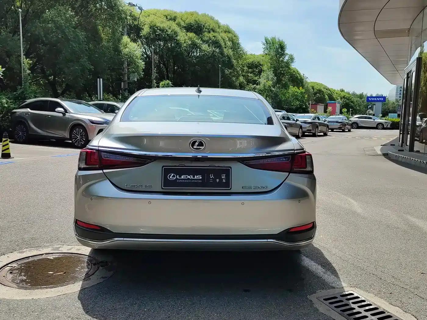 Lexus ES 2022 200 Premium Edition — миниатюра 7