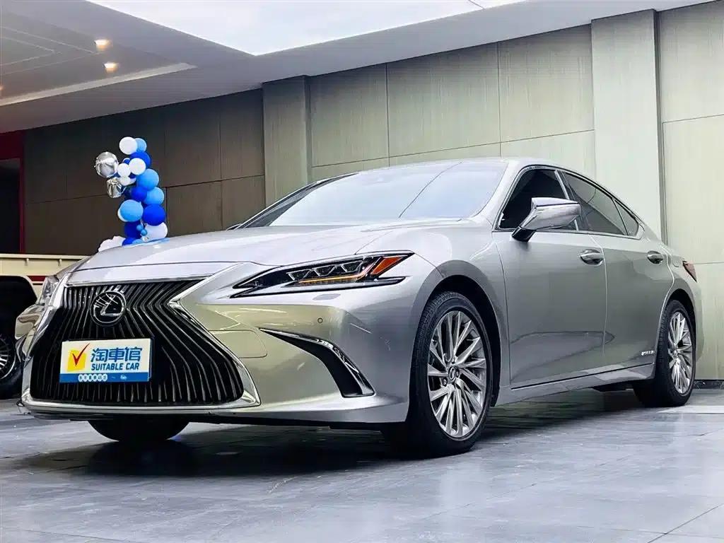 Lexus ES 2018 300h Executive Edition (China V emission standard) — миниатюра 1