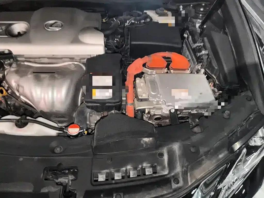 Lexus ES 2015 300h Luxury Edition — миниатюра 22