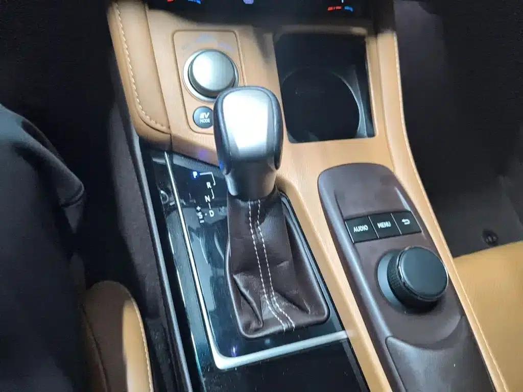 Lexus ES 2015 300h Luxury Edition — миниатюра 7