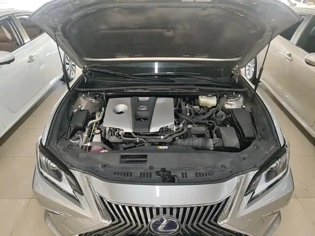 Lexus ES 2021 300h Premium Edition — миниатюра 20