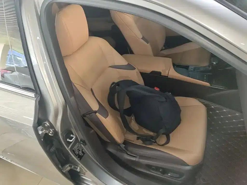 Lexus ES 2021 300h Premium Edition — миниатюра 25