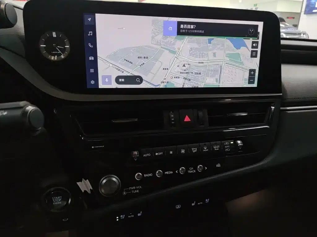 Lexus ES 2024 200 Premium Edition — миниатюра 13