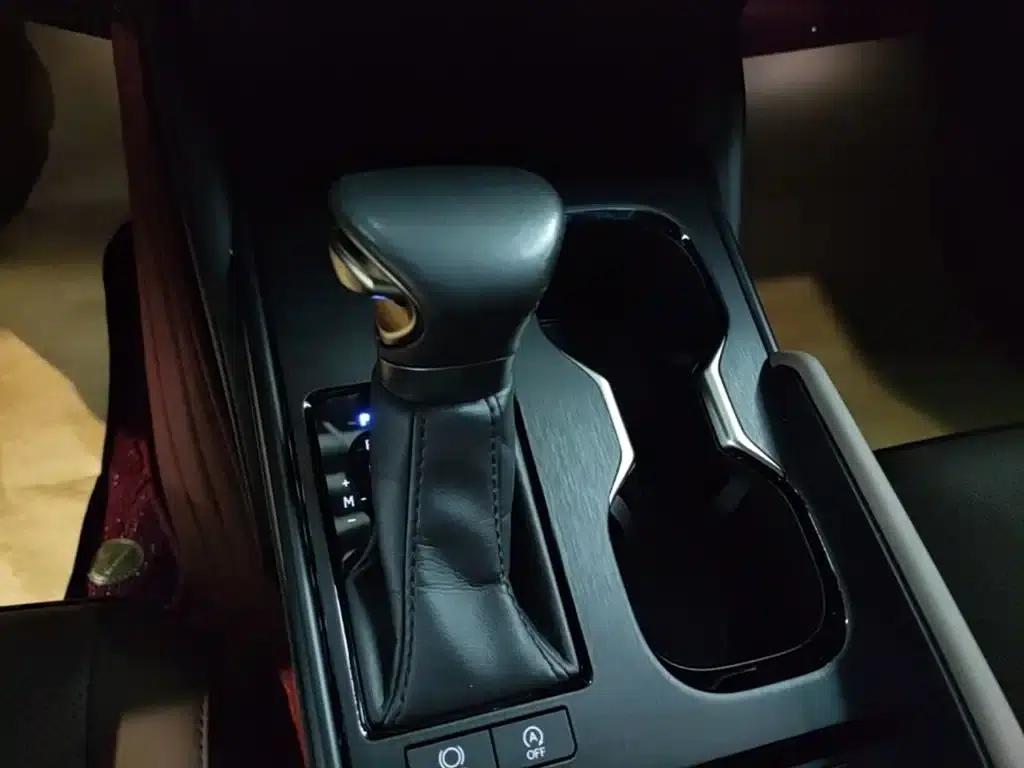 Lexus ES 2024 200 Premium Edition — миниатюра 14
