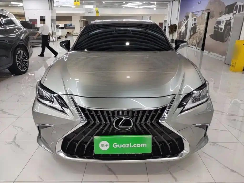 Lexus ES 2024 200 Premium Edition — миниатюра 3