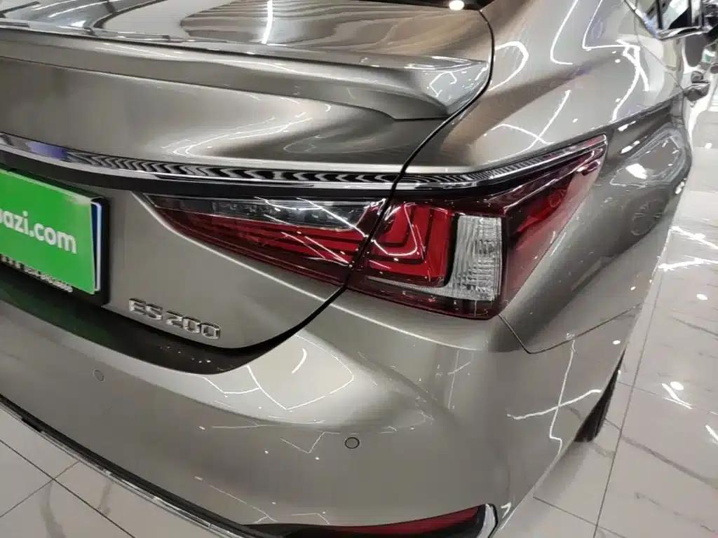 Lexus ES 2024 200 Premium Edition — миниатюра 8