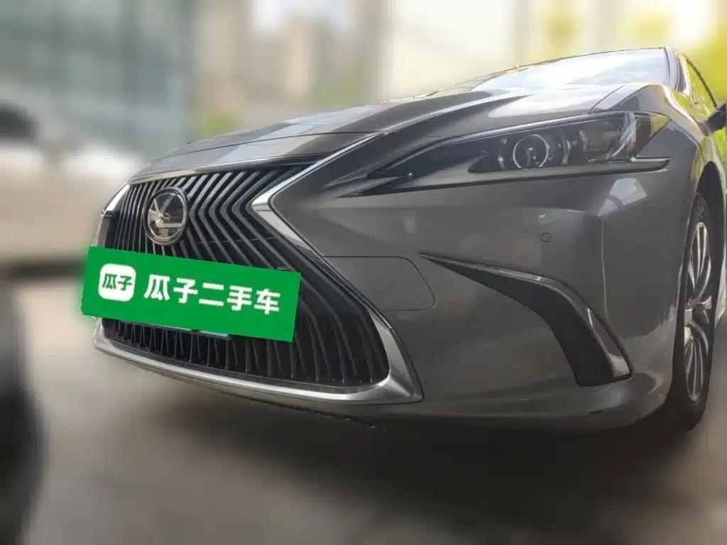 Lexus ES 2018 200 Luxury Edition (China V emission standard) — миниатюра 24