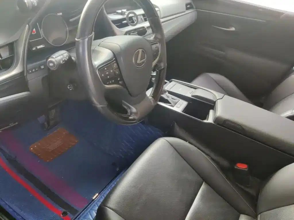 Lexus ES 2018 200 Luxury Edition (China V emission standard) — миниатюра 8