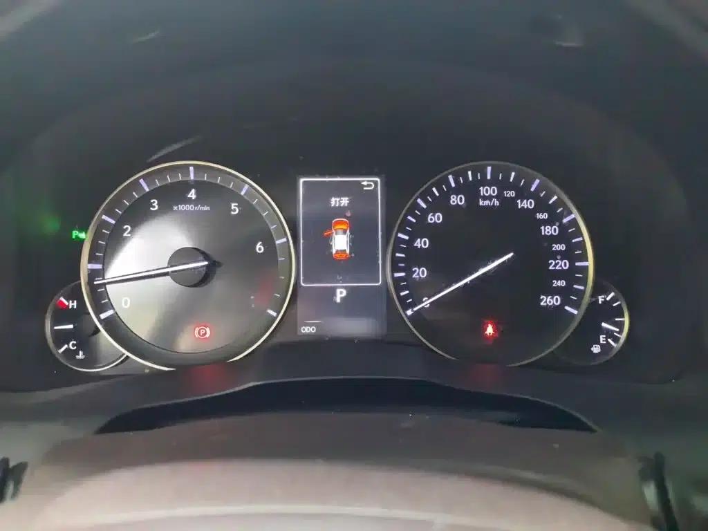Lexus ES 2015 200 Elite Edition — миниатюра 4