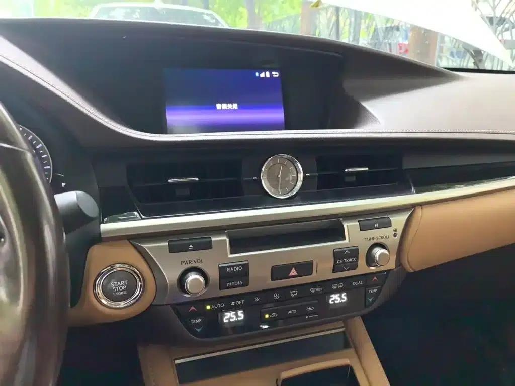 Lexus ES 2015 200 Elite Edition — миниатюра 6