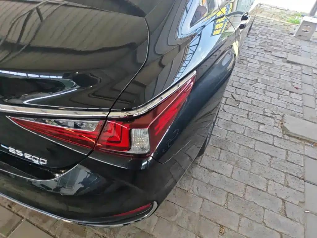 Lexus ES 2022 200 Premium Edition — миниатюра 8