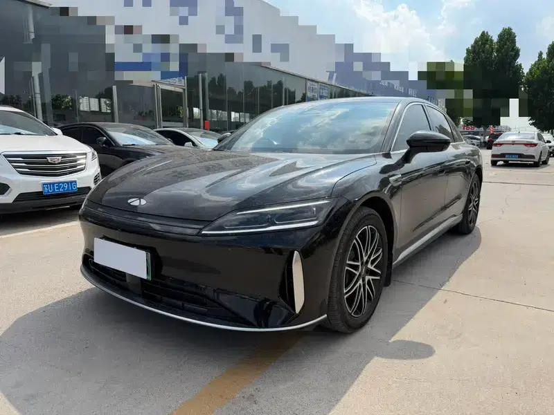 Fengyun A9L 2025 Model 260km Extended Range Luxury Edition — миниатюра 1