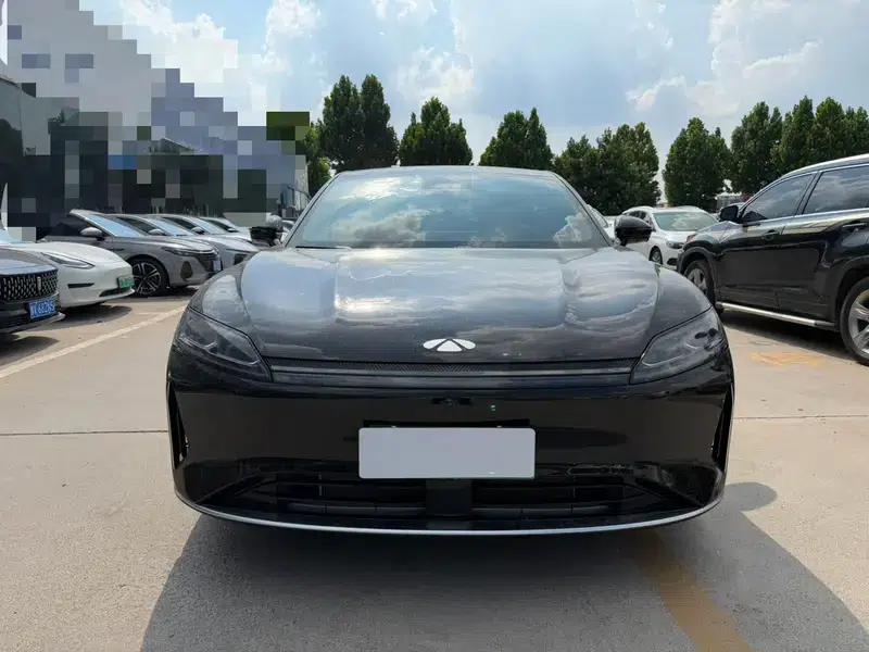 Fengyun A9L 2025 Model 260km Extended Range Luxury Edition — миниатюра 2