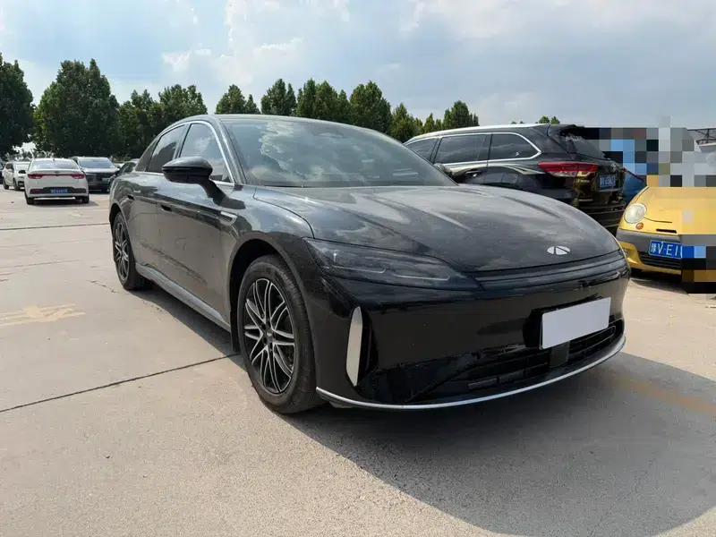 Fengyun A9L 2025 Model 260km Extended Range Luxury Edition — миниатюра 3