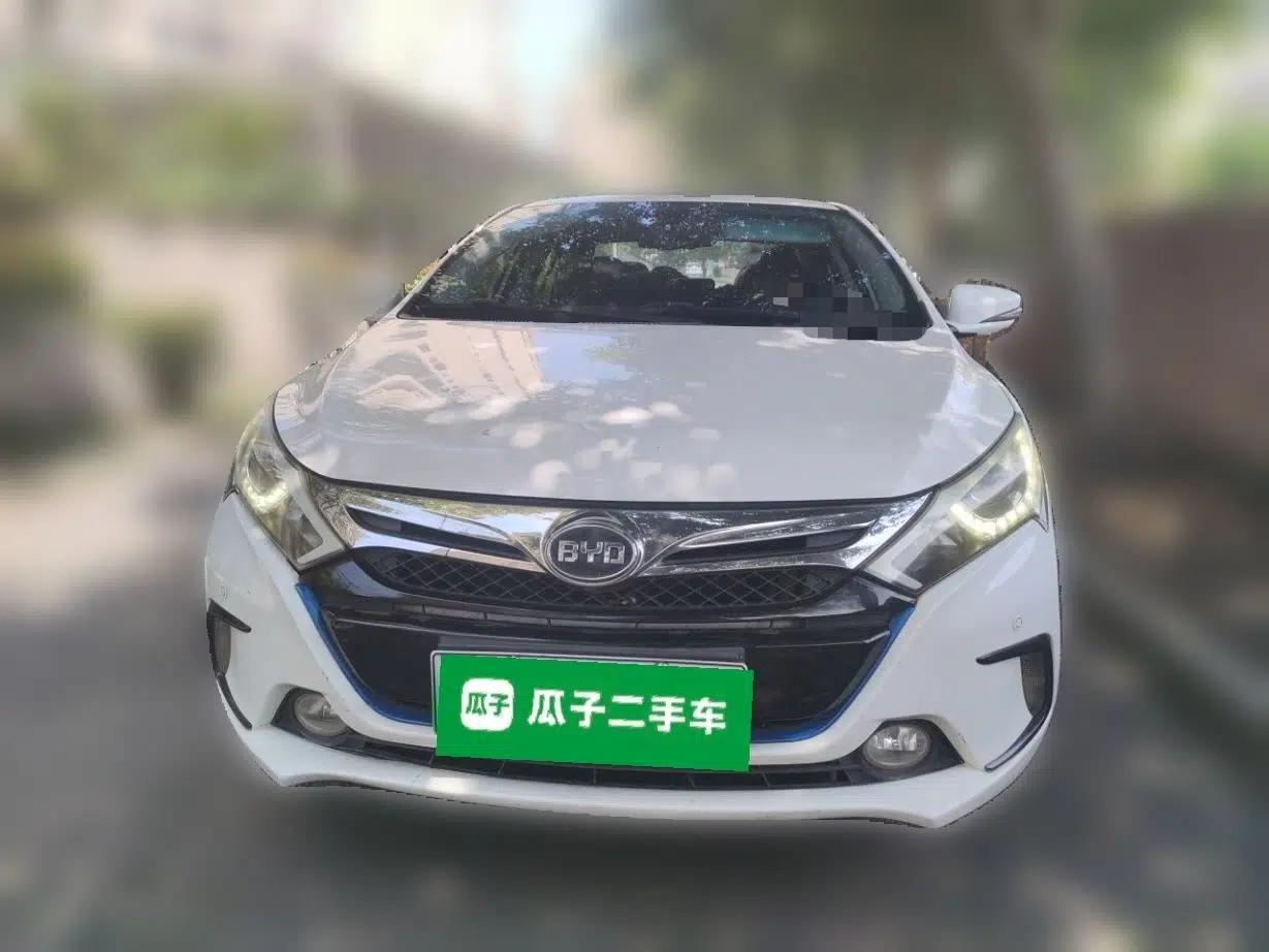 BYD Qin New Energy 2015 1.5T Dual-Crown Flagship Edition — миниатюра 2