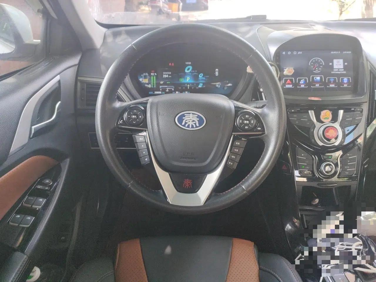 BYD Qin New Energy 2015 1.5T Dual-Crown Flagship Edition — миниатюра 10