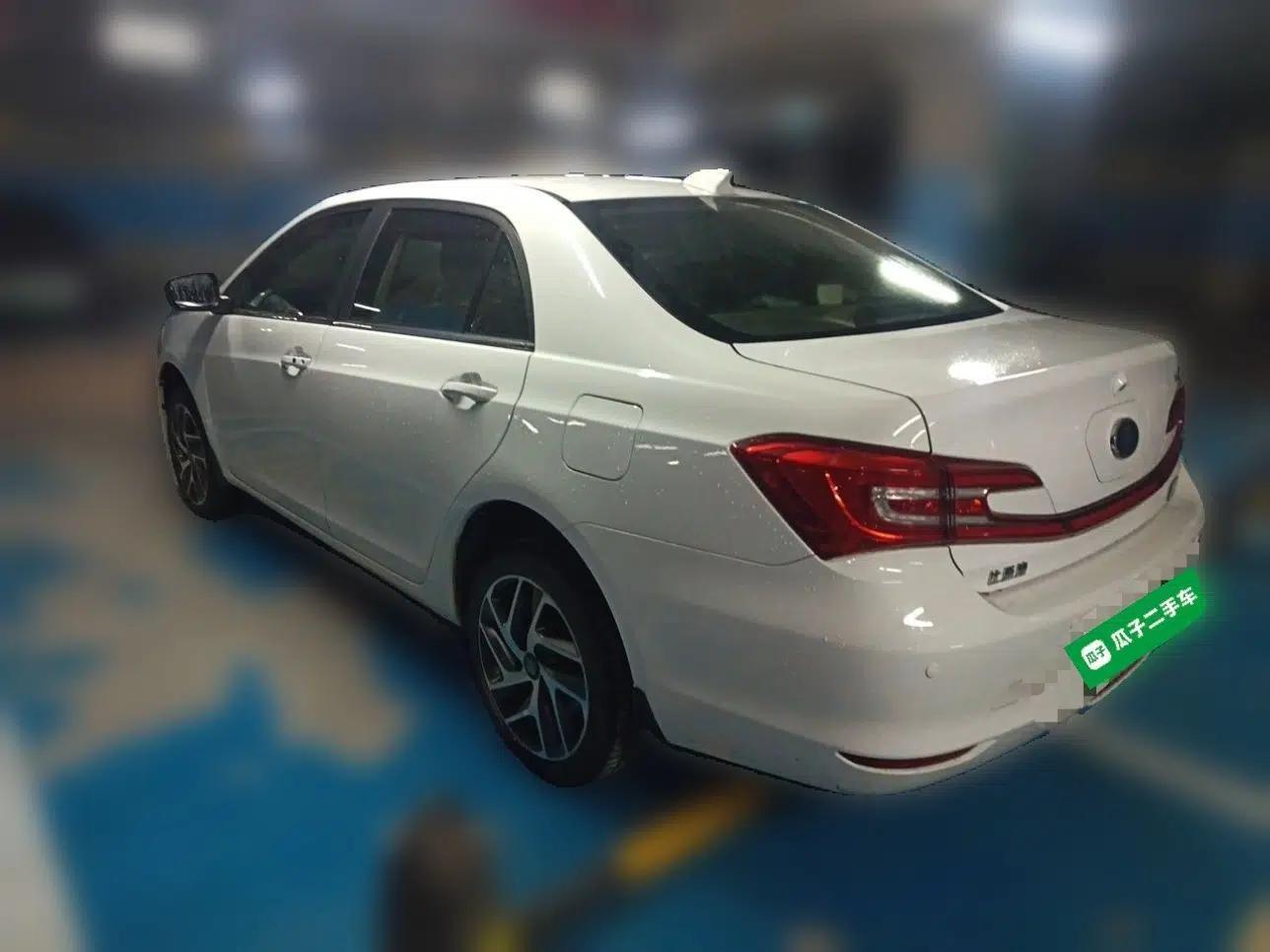BYD Qin New Energy 2018 Qin EV450 Smart Connect Prestige Model — миниатюра 4