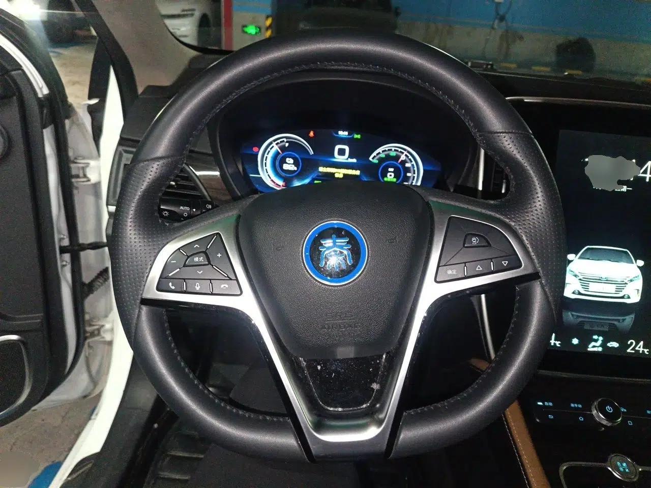 BYD Qin New Energy 2018 Qin EV450 Smart Connect Prestige Model — миниатюра 10