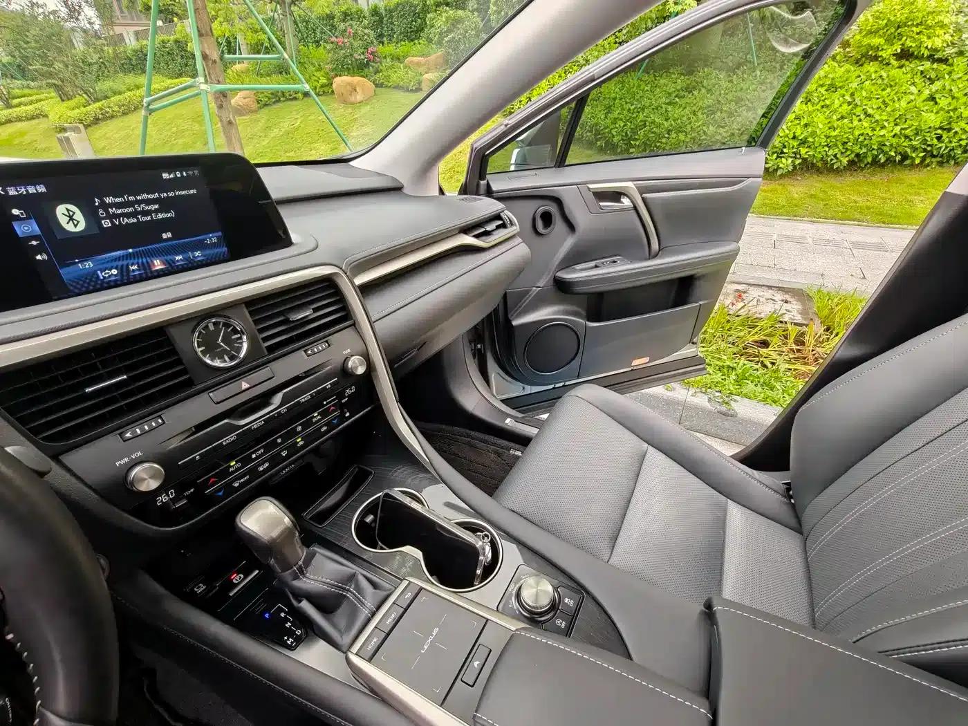 Lexus RX 2020 Facelift 300 AWD Elegant Edition — миниатюра 16