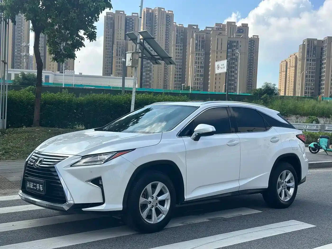 Lexus RX 2016 300 2WD Elite Edition (China V Emission Standard) — миниатюра 1