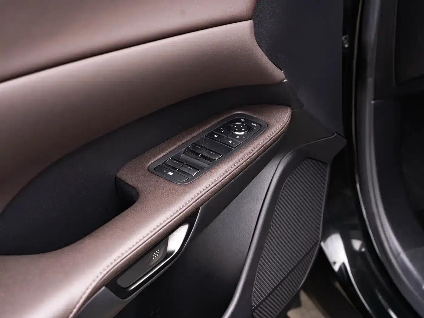 Lexus RX 2023 350h AWD Premium Edition — миниатюра 18