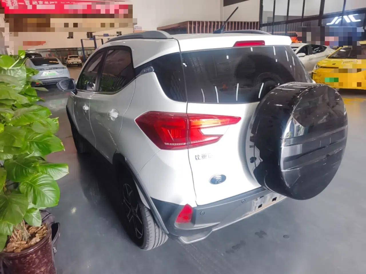 BYD Yuan Pro 2021 401 km Deluxe Version — миниатюра 13