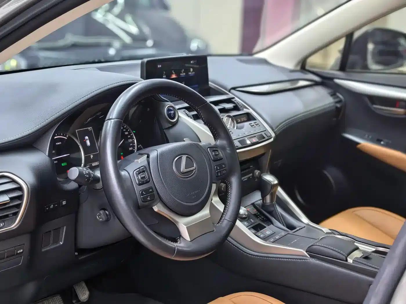 Lexus NX 2020 300h FWD Sport Edition (China VI Emission Standard) — миниатюра 14