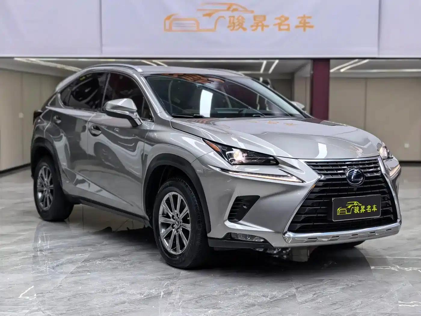 Lexus NX 2020 300h FWD Sport Edition (China VI Emission Standard) — миниатюра 3