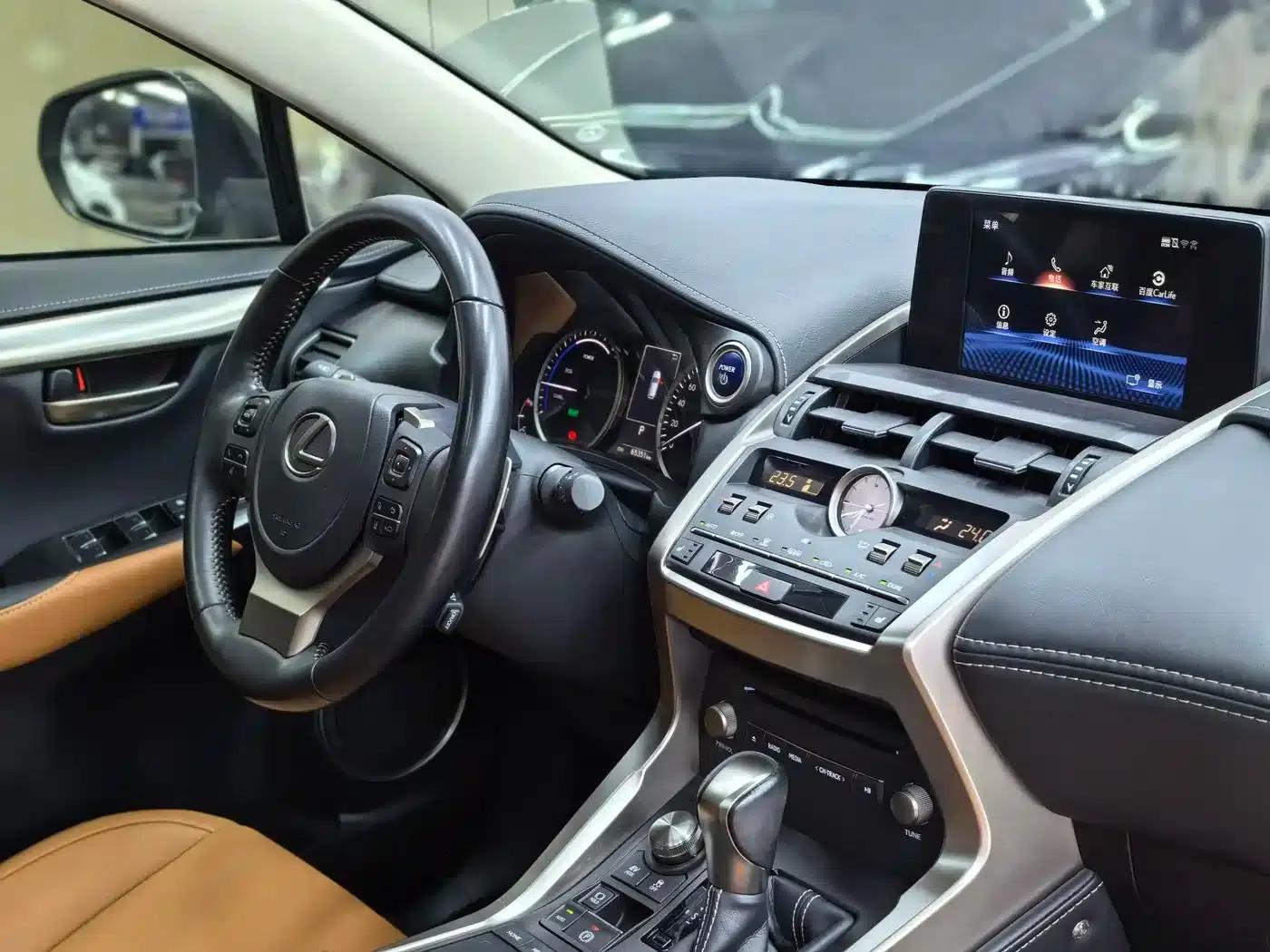 Lexus NX 2020 300h FWD Sport Edition (China VI Emission Standard) — миниатюра 25