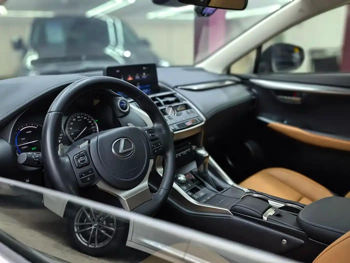 Lexus NX 2020 300h FWD Sport Edition (China VI Emission Standard) — миниатюра 28