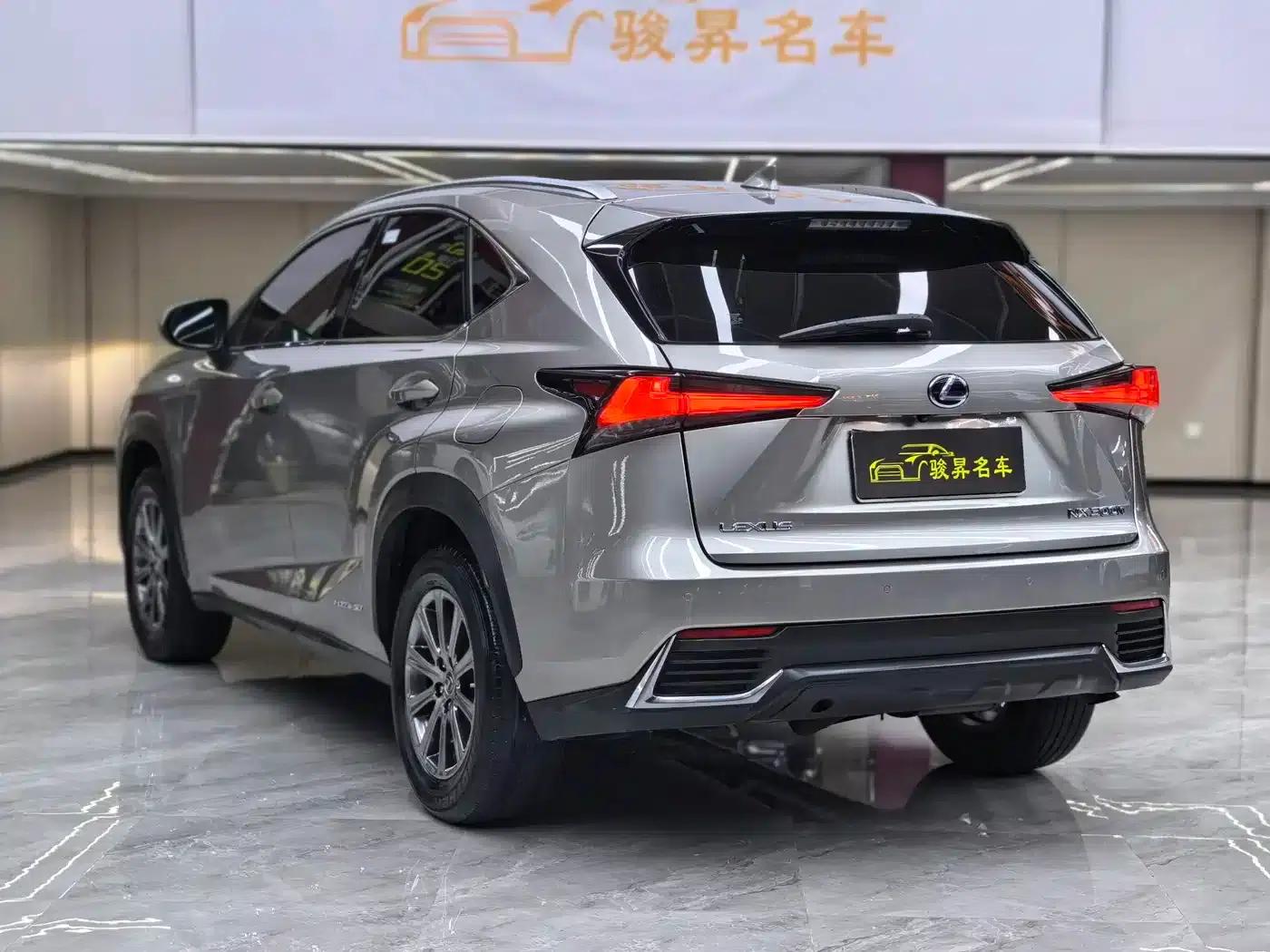 Lexus NX 2020 300h FWD Sport Edition (China VI Emission Standard) — миниатюра 4