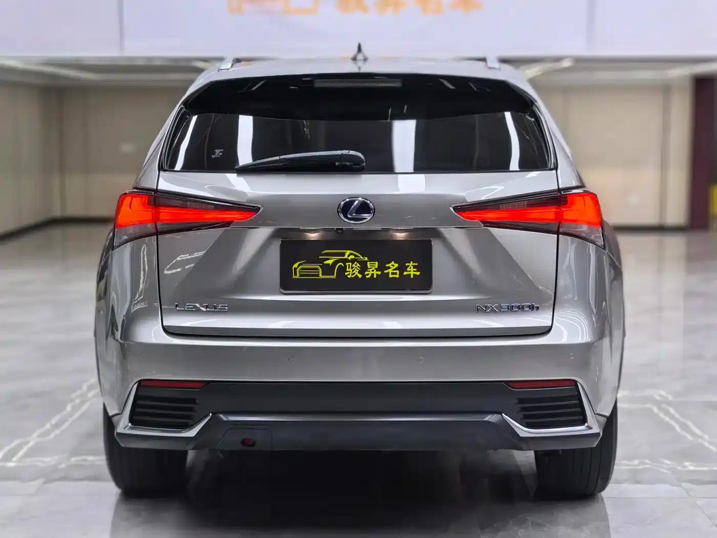 Lexus NX 2020 300h FWD Sport Edition (China VI Emission Standard) — миниатюра 5