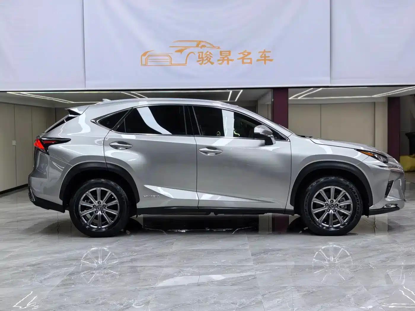 Lexus NX 2020 300h FWD Sport Edition (China VI Emission Standard) — миниатюра 8