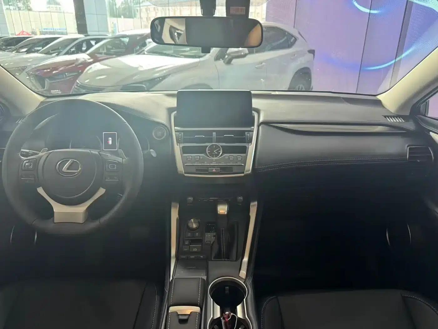 Lexus NX 2020 200 FWD Sport Edition (China VI Emission Standard) — миниатюра 4