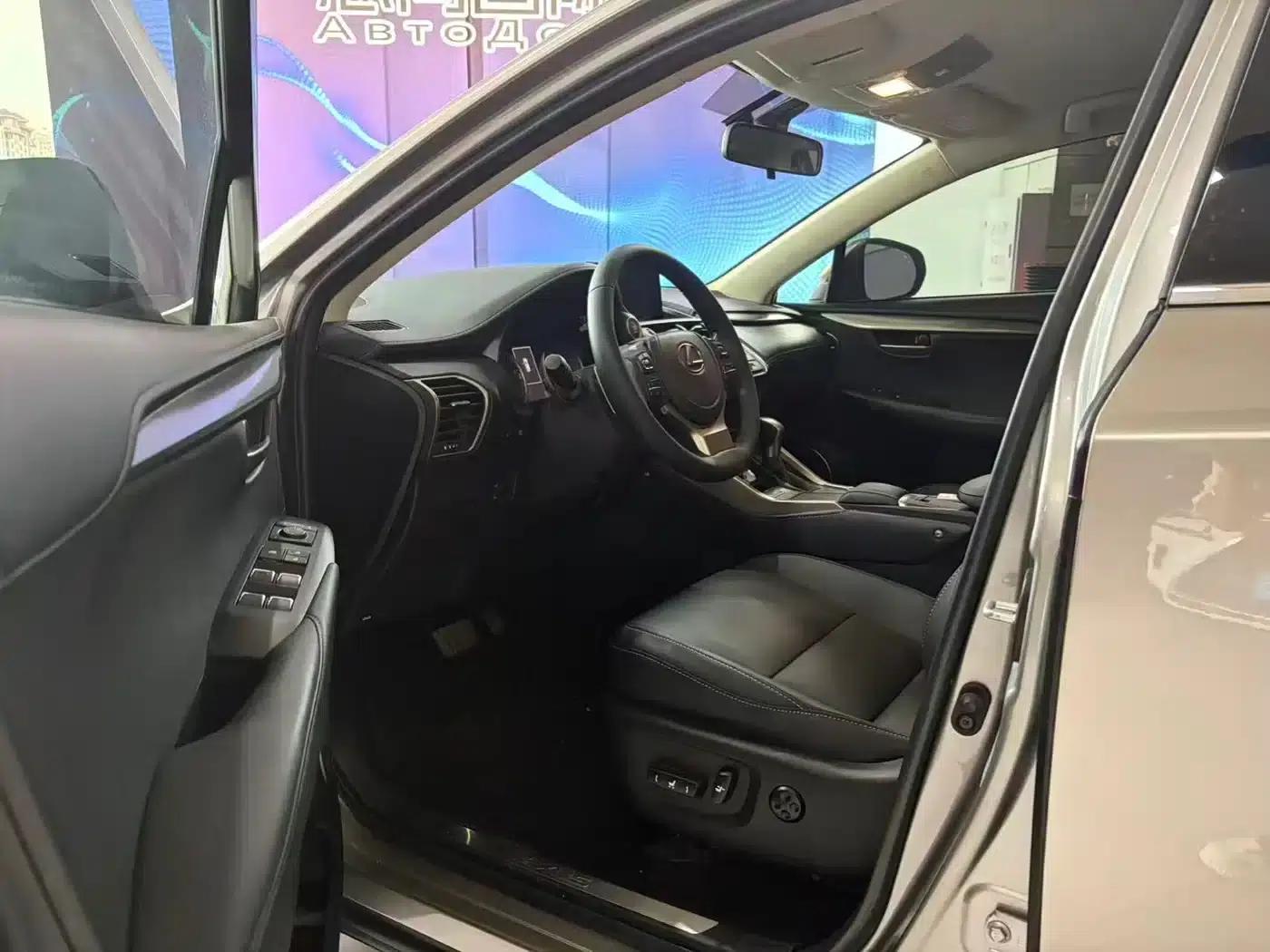 Lexus NX 2020 200 FWD Sport Edition (China VI Emission Standard) — миниатюра 7