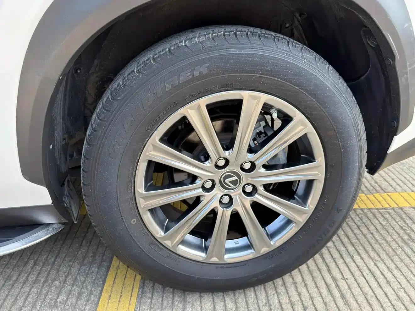 Lexus NX 2020 200 AWD Sport Edition (China VI Emission Standard) — миниатюра 25