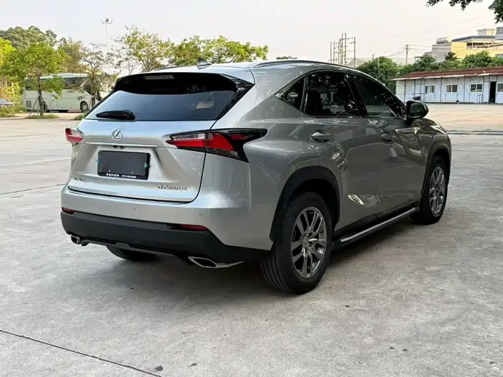 Lexus NX 2015 200t AWD Sport Edition — миниатюра 12